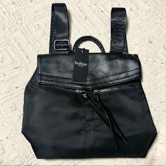 Small black backpack 🖤 - Picture 6 of 10